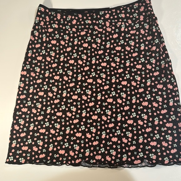 Free People Black Combo IRL Floral Mini Skirt Women Size 6. Unlined. - Picture 1 of 3
